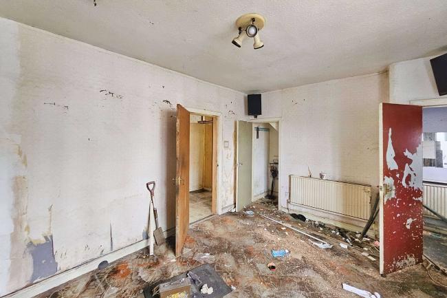 1 Lister Road, Manchester, Greater Manchester, M24 4RB 2