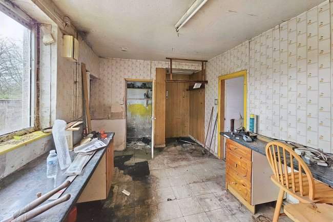 1 Lister Road, Manchester, Greater Manchester, M24 4RB 2