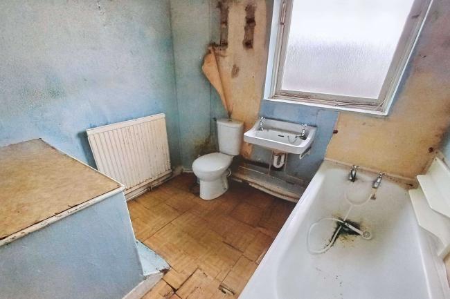 59 Holbrook Road, Sheffield , S13 8AX 7