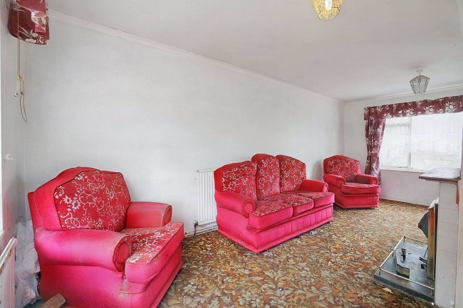 19 Elgin Walk, Thringstone, LE67 8LG 1