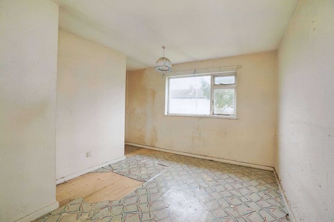 19 Elgin Walk, Thringstone, LE67 8LG 1