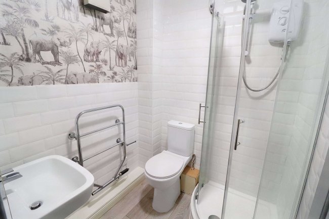 7 Birchwood, Whitburn Terrace, East Boldon, Tyne & Wear, NE36 0TF 6