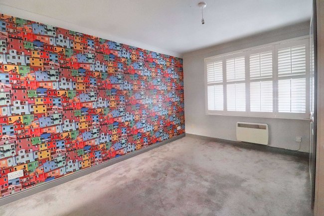 7 Birchwood, Whitburn Terrace, East Boldon, Tyne & Wear, NE36 0TF 6