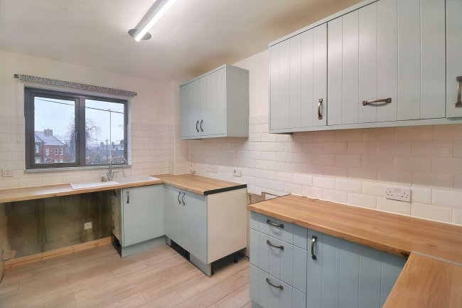 7 Birchwood, Whitburn Terrace, East Boldon, Tyne & Wear, NE36 0TF 6