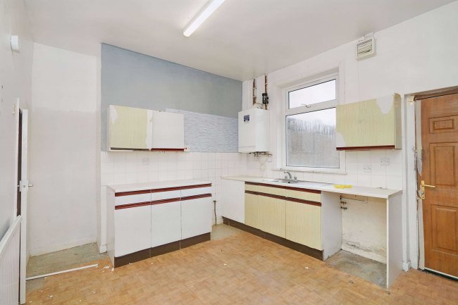 51 Belle Vue Street, Blackburn, Lancashire, BB2 1HU 5