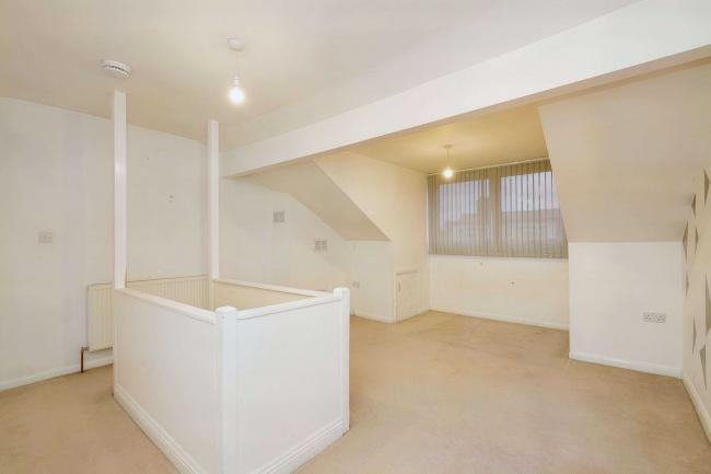 8a Back Conway Street, Leeds, LS8 5JG & 8b Conway Drive, Leeds, LS8 5JF 4