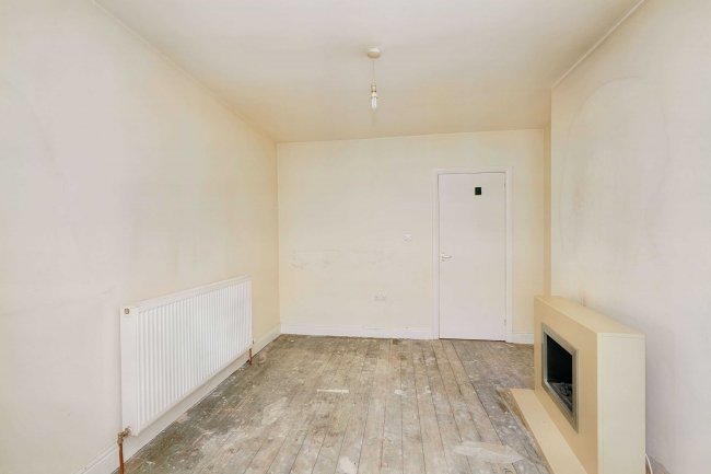 8a Back Conway Street, Leeds, LS8 5JG & 8b Conway Drive, Leeds, LS8 5JF 4