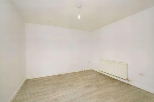 8a Back Conway Street, Leeds, LS8 5JG & 8b Conway Drive, Leeds, LS8 5JF 4