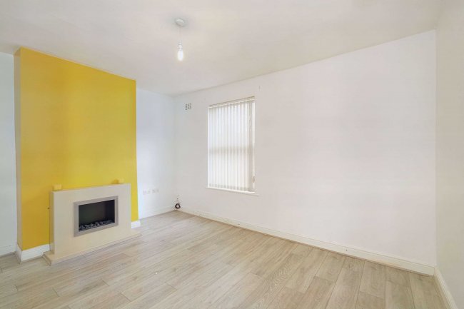 8a Back Conway Street, Leeds, LS8 5JG & 8b Conway Drive, Leeds, LS8 5JF 4