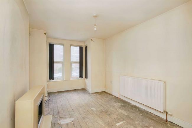 8a Back Conway Street, Leeds, LS8 5JG & 8b Conway Drive, Leeds, LS8 5JF 4