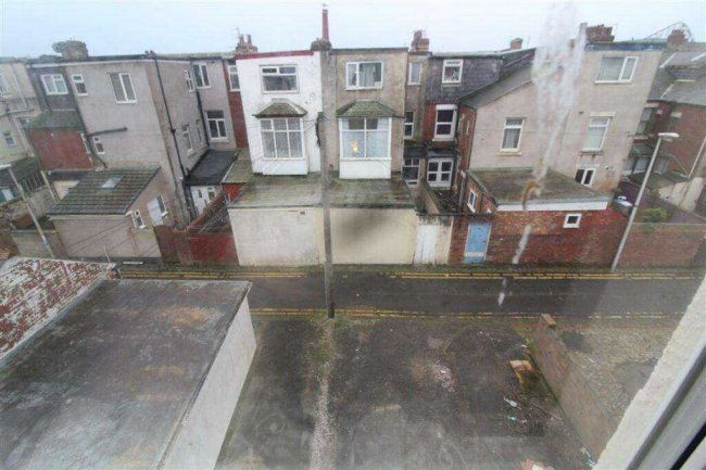 49 Withnell Road, Blackpool FY4 1HE 5