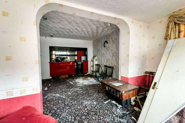 49 Withnell Road, Blackpool FY4 1HE 5