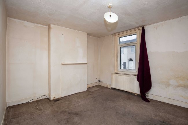 36 West Street, Croydon, CR0 1DJ 2