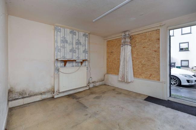 36 West Street, Croydon, CR0 1DJ 2