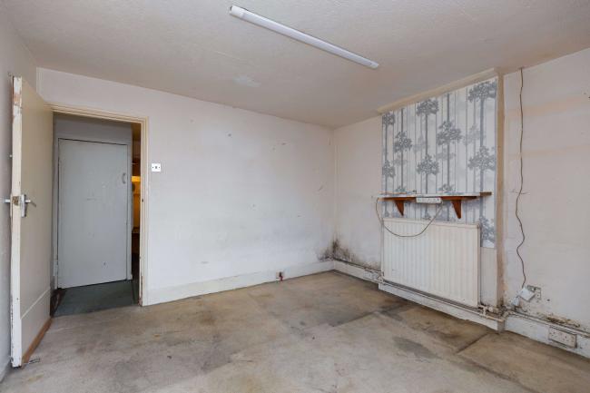 36 West Street, Croydon, CR0 1DJ 2