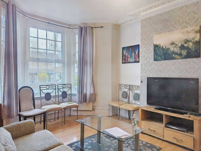 34 Maple Road, Anerley, London, SE20 8HE 3