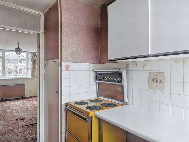 47 Kidbrooke Park Road, Blackheath, London, SE3 0EQ 7