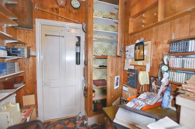 22 Allen Road, Beckenham, Kent, BR3 4NP 4