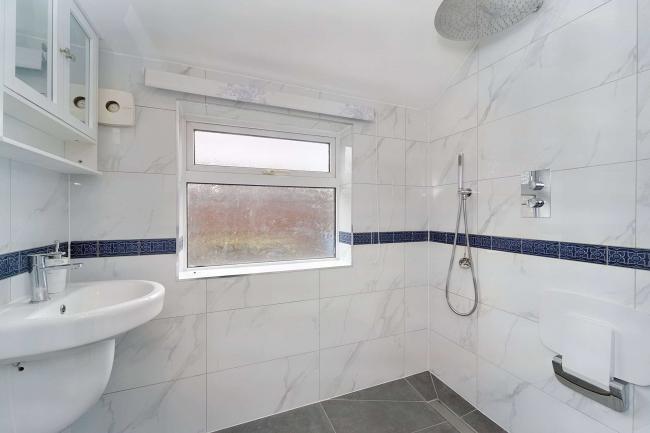 3a Springfield Road, Windsor, Berkshire, SL4 3PW 6