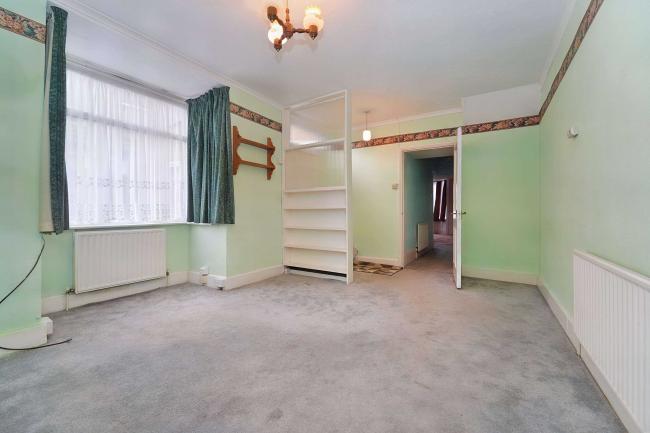 3a Springfield Road, Windsor, Berkshire, SL4 3PW 6