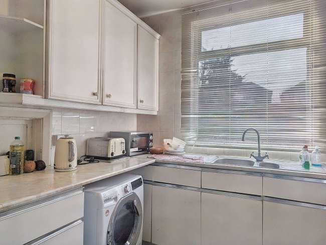 56 Sunderland Road, Forest Hill, London, SE23 2QA 6