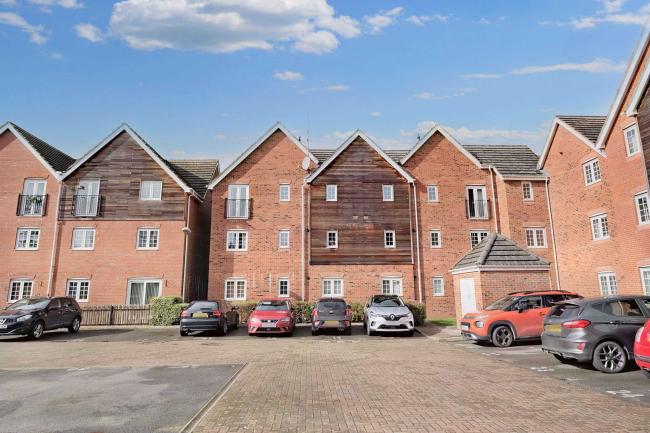 27 Marina View, Fazeley, Tamworth, B78 3BF 8