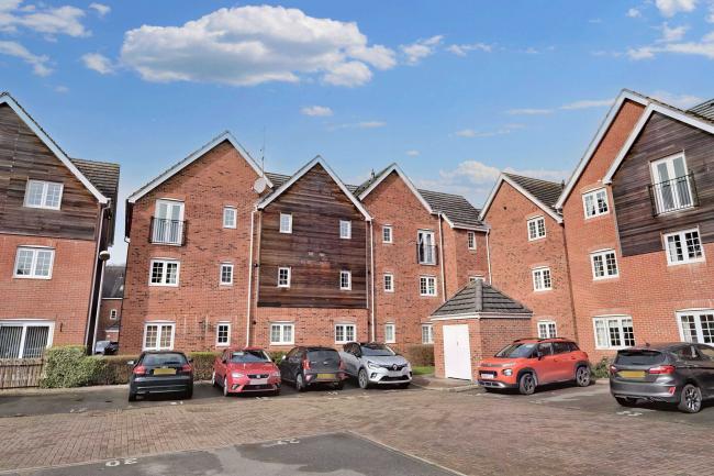 27 Marina View, Fazeley, Tamworth, B78 3BF 8