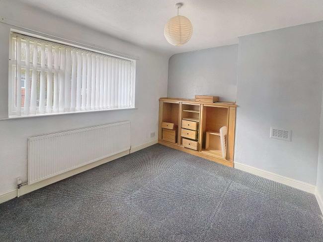 26 Eltham Close, Nottingham NG8 6BS 4