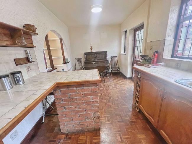 26 Eltham Close, Nottingham NG8 6BS 4