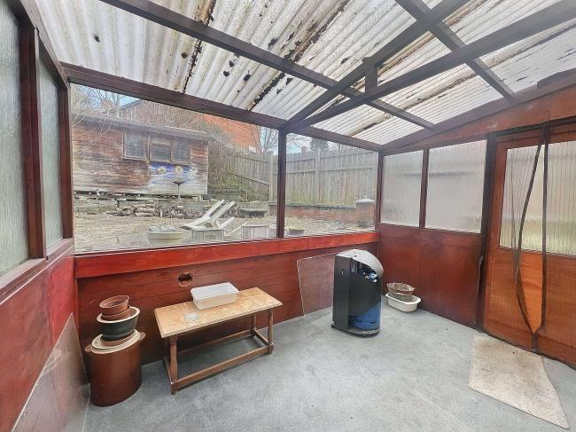 26 Eltham Close, Nottingham NG8 6BS 4