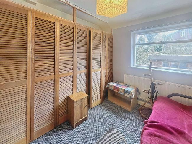 26 Eltham Close, Nottingham NG8 6BS 4