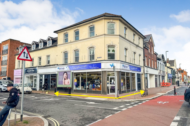 83 Lynchford Road, Farnborough, GU14 6ET 8