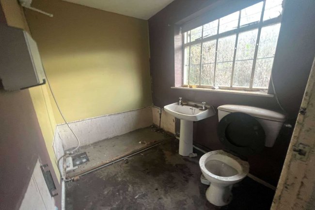 51 Briton Ferry Road, Neath, SA11 1AR 1