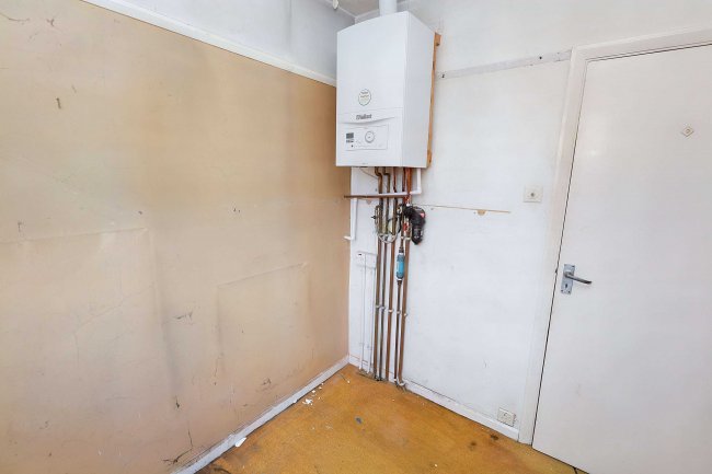 3 Millbrook Gardens, Gidea Park, Romford, Essex, RM2 5RP 3