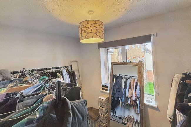 9 Eagle Close, Waltham Abbey, EN9 3NA 9