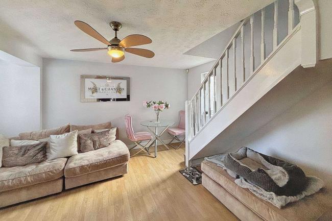 9 Eagle Close, Waltham Abbey, EN9 3NA 9