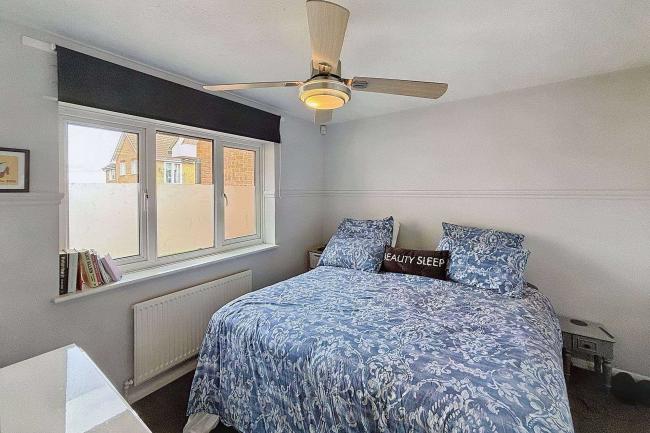 9 Eagle Close, Waltham Abbey, EN9 3NA 9