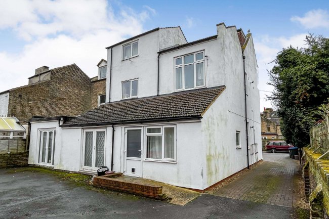 23 Alexandra Road, Margate, Kent, CT9 5SP 6