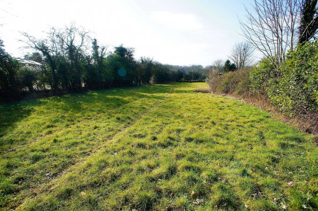 3 Greatfield Nr Royal Wootton Bassett, Wiltshire SN4 8EQ 2