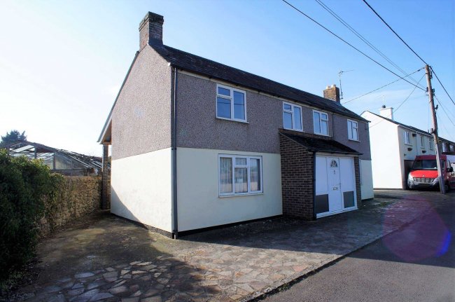 3 Greatfield Nr Royal Wootton Bassett, Wiltshire SN4 8EQ 2