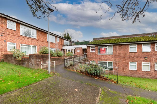 Bolds Court, Rogers Lane, Stoke Poges, Buckinghamshire, SL2 4LR 3