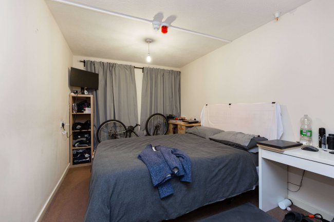 Bolds Court, Rogers Lane, Stoke Poges, Buckinghamshire, SL2 4LR 3