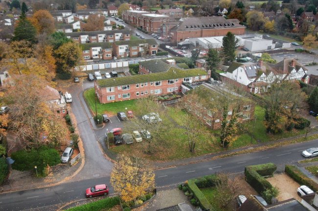 Bolds Court, Rogers Lane, Stoke Poges, Buckinghamshire, SL2 4LR 3