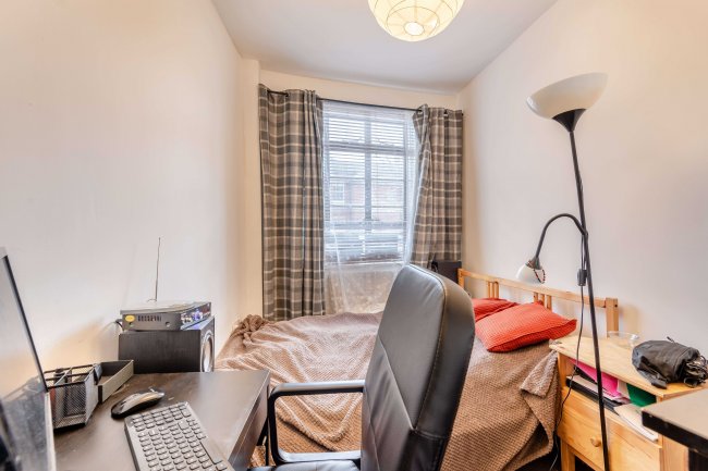 72-74 High Street, Beckenham, Greater London BR3 1ED 7