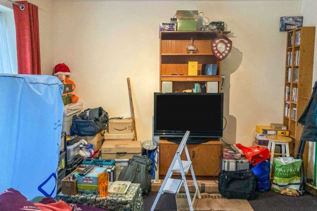 2 St Leonards Park, East Grinstead, West Sussex, RH19 1EE 1