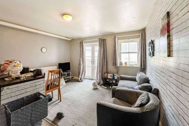 Flat 14, 37 West Street, Bognor Regis, PO21 1FS 10