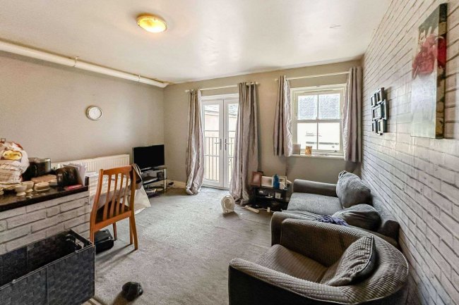 Flat 14, 37 West Street, Bognor Regis, PO21 1FS 10