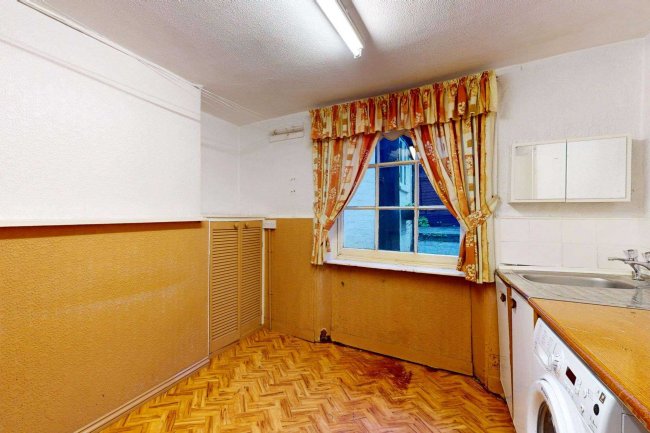 9 Wilton Square, Islington, London, N1 3DL 7