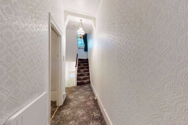 9 Wilton Square, Islington, London, N1 3DL 7