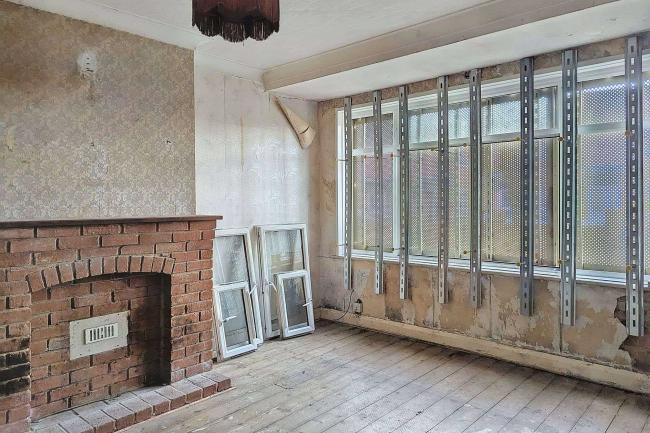 169 Birchanger Road, Croydon, SE25 5BS 2